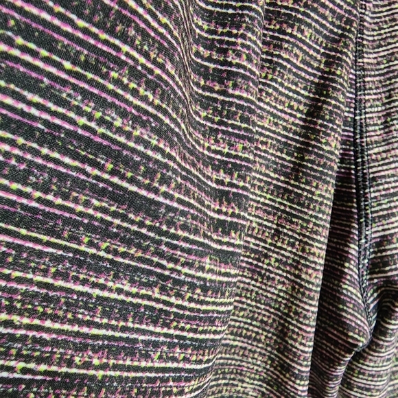 Lululemon × Peloton Hotty Hot Short ll 4" long. - Picture 2 of 16